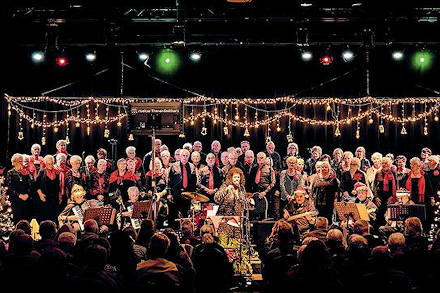 Kerst meezingavond met de Hoekse Tranentrekkers